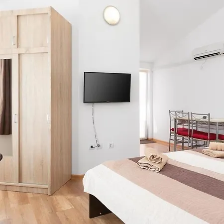 Studio-apartment Fur 2 Personen - B51977
